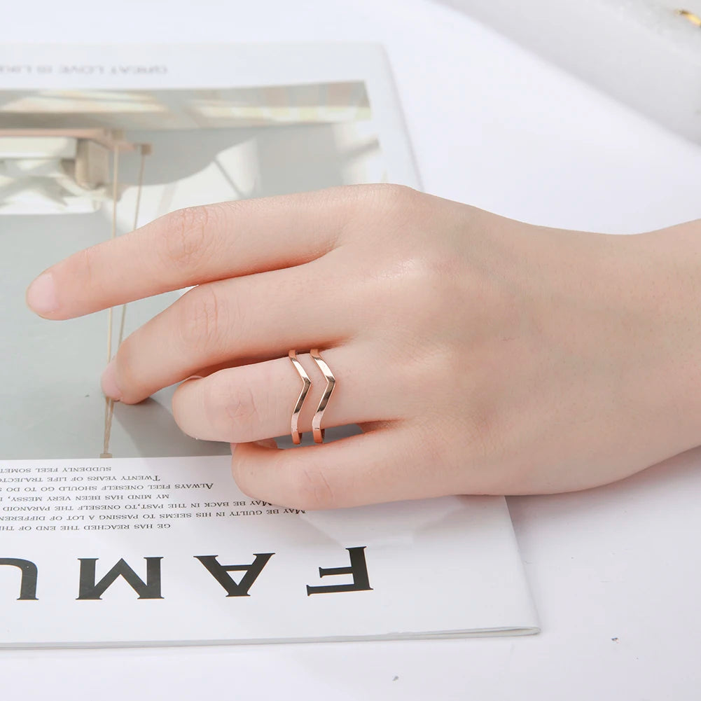 Geometric Wave Stainless Steel Ring | 18K Gold-Plated Party Ring for Women