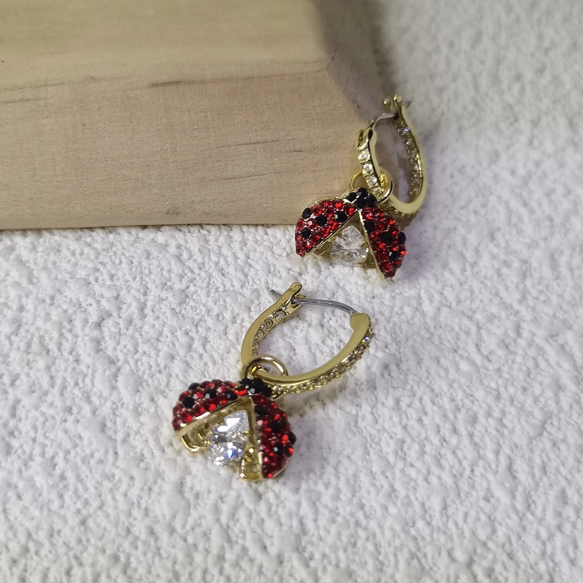 Insect Series Jewelry Set | Necklace, Earrings, Bracelet & Ring for Women