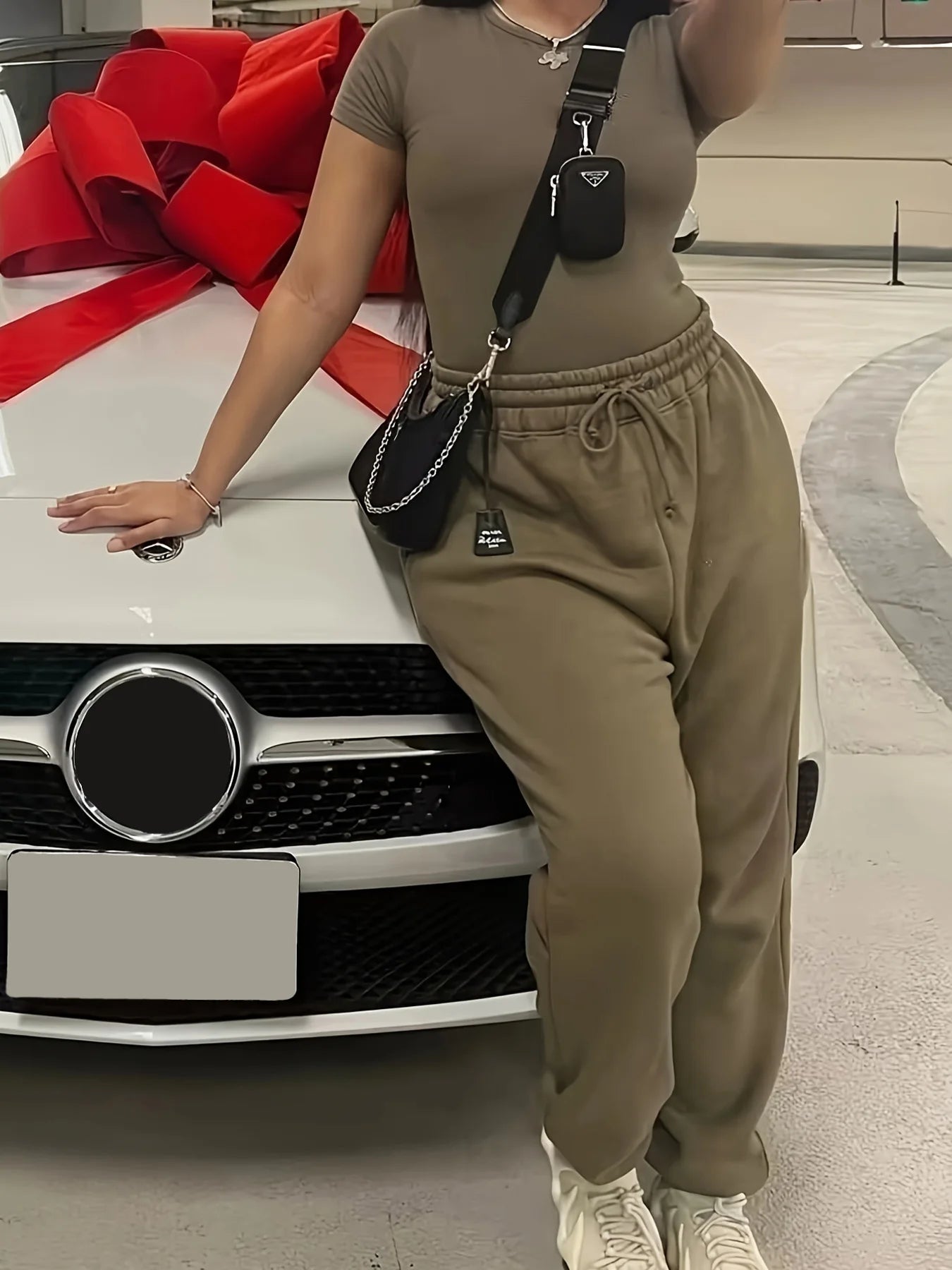 Solid Color Slim Tee & Jogger Pants Set