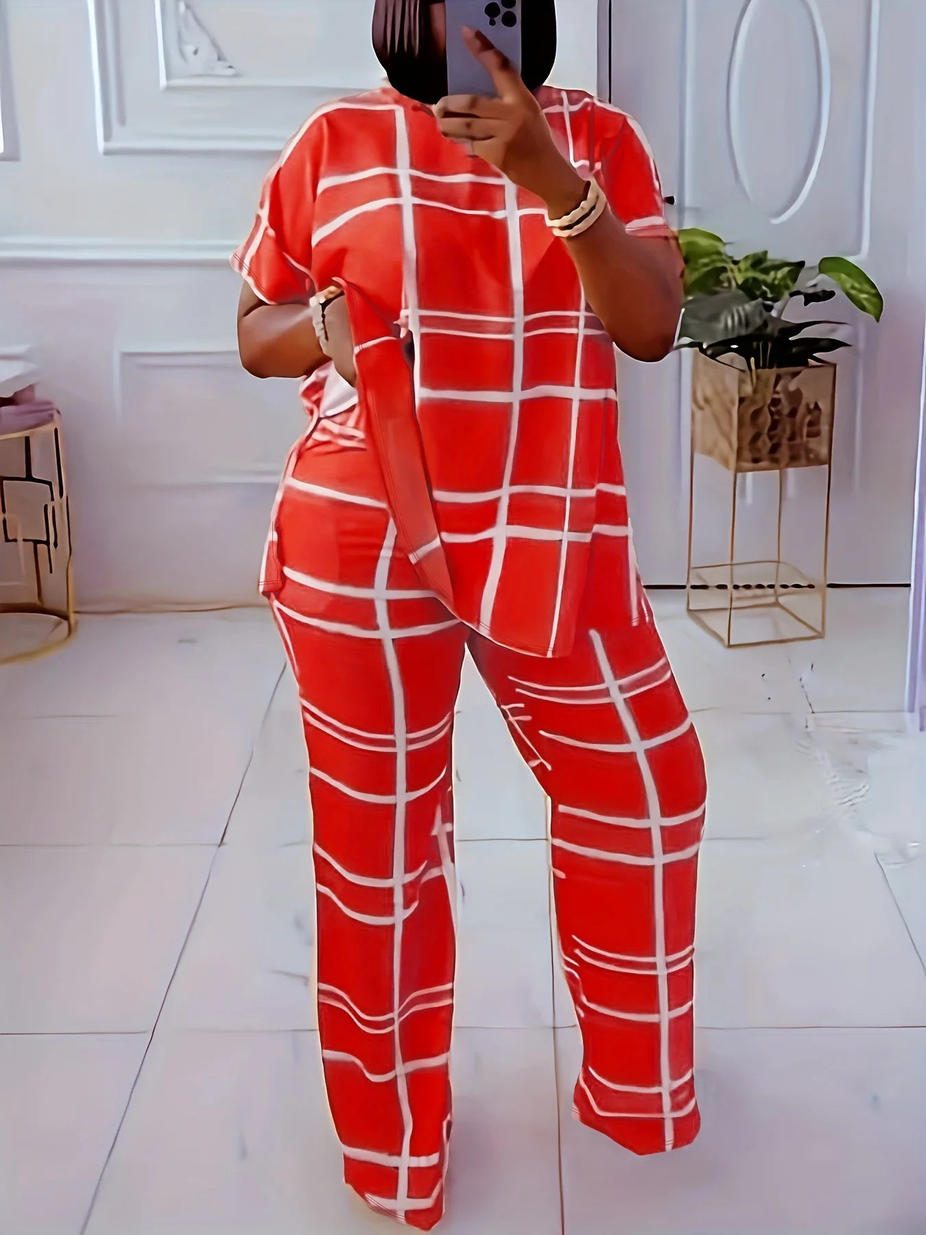 Women's striped grid 2-piece set, red round-neck top with matching pants