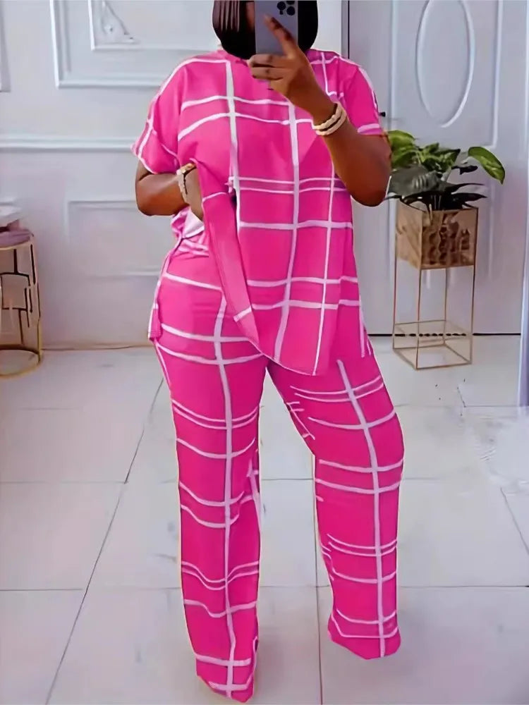 Women's striped grid 2-piece set, fuchsia round-neck top with matching pants