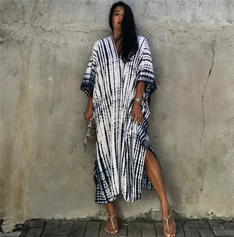 Women’s bohemian beach kaftan dress, black-and-white vertical tie-dye stripes, V-neck maxi