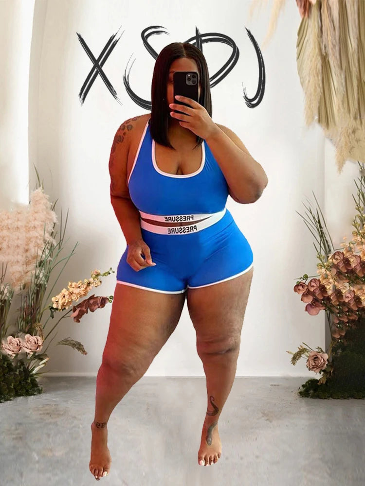 Plus size V-neck shirt and shorts tracksuit set, blue with white waist band