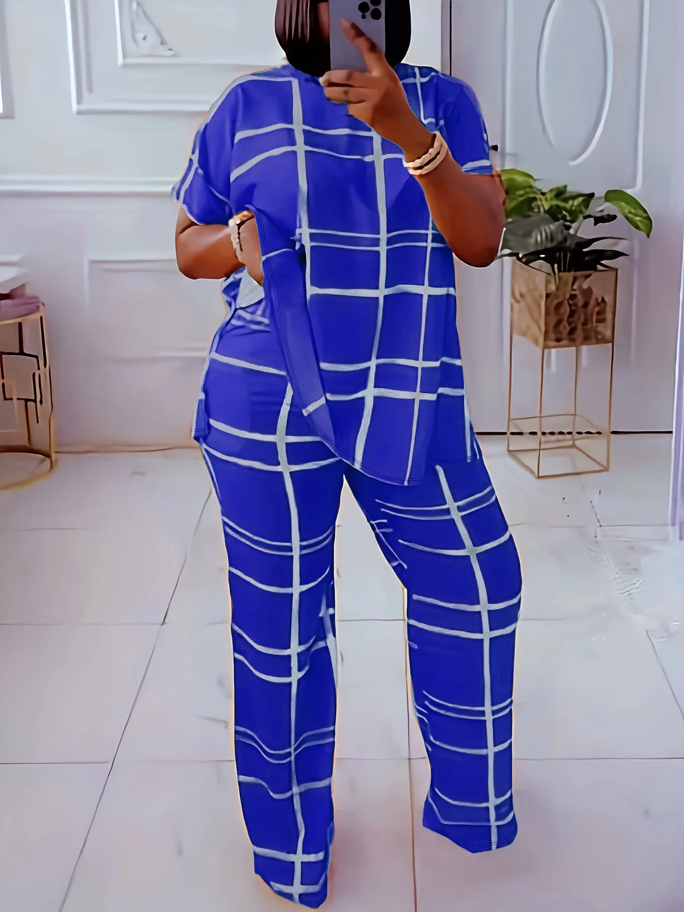 Women’s striped grid 2-piece set with round neck and matching pants, blue